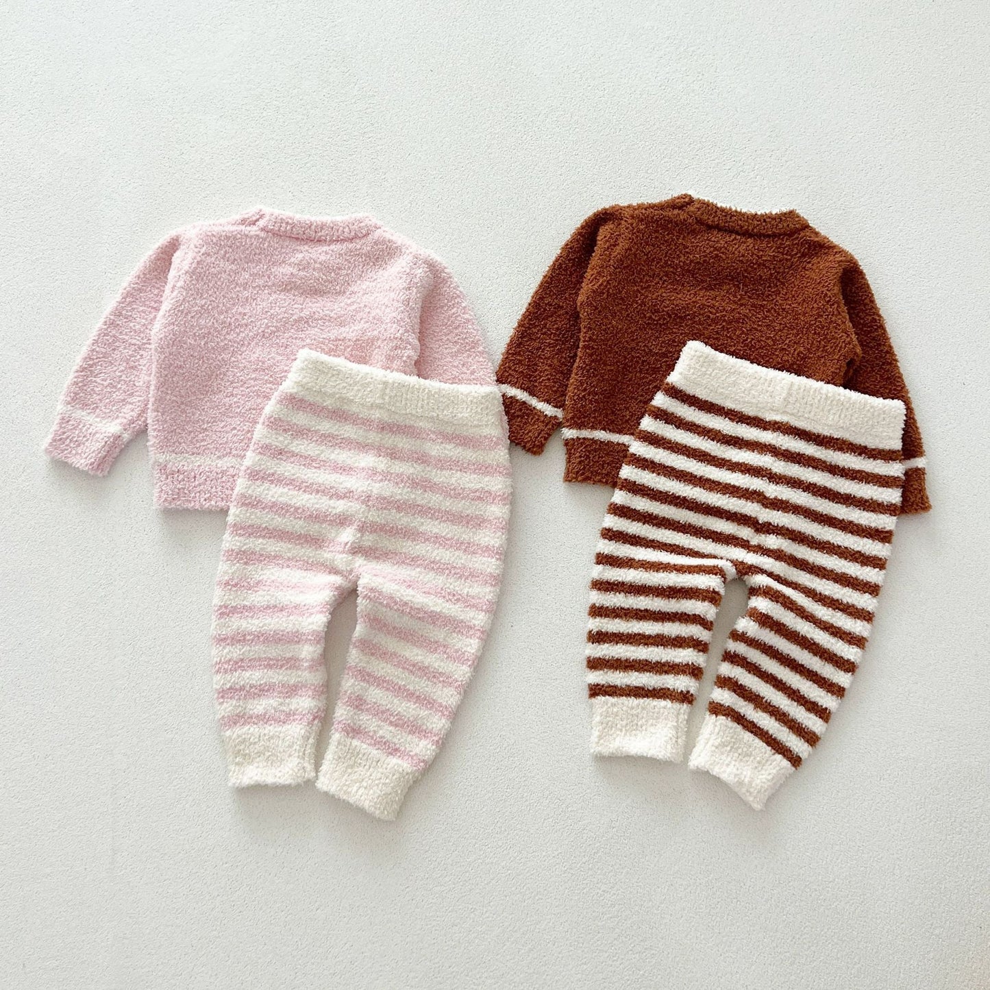 Sweet and Versatile Two-Piece Set: Round Neck Fleece Top and Pants for